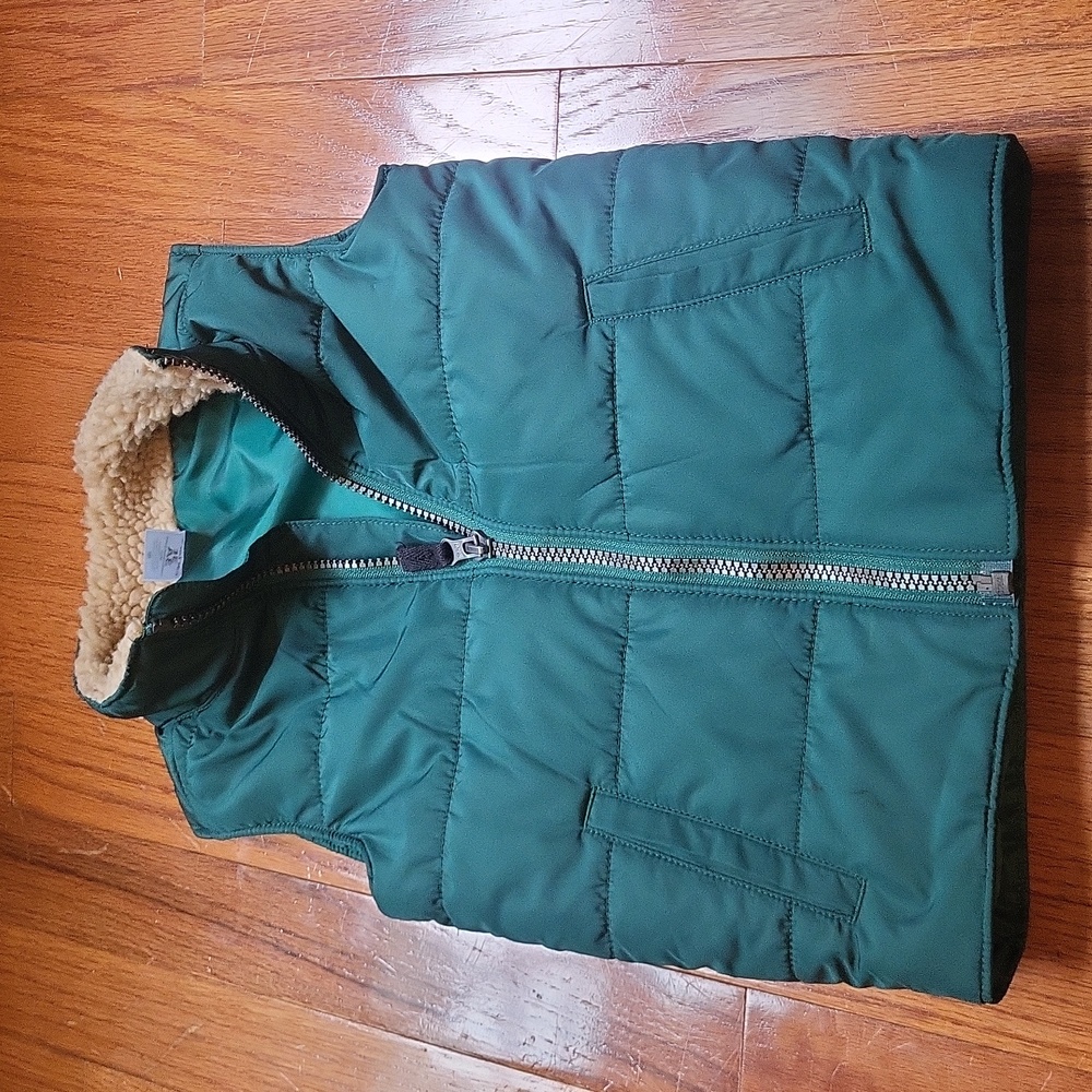 3T green zip up puffer vest
